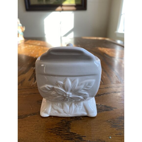 Vintage White Ceramic Sleigh Planter With Floral Design - Picture 3 of 7